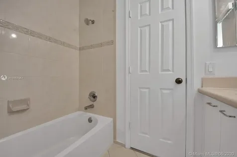 892 Tulip Circle Weston FL 33327