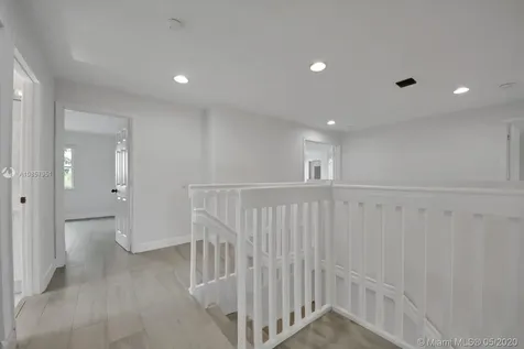 892 Tulip Circle Weston FL 33327