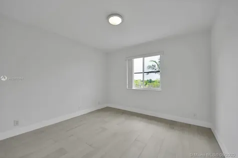 892 Tulip Circle Weston FL 33327