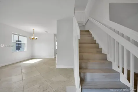 892 Tulip Circle Weston FL 33327