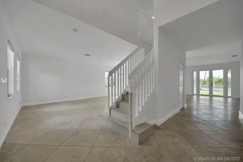 892 Tulip Circle Weston FL 33327