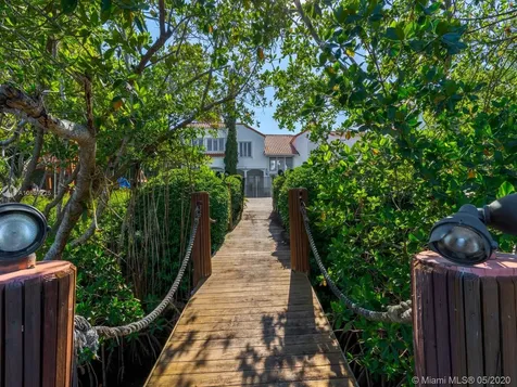 275 Costanera Road Coral Gables FL 33143