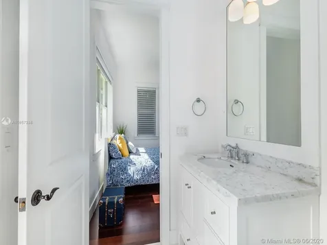 8020 SW 62nd Avenue South Miami FL 33143