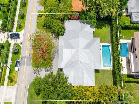 8020 SW 62nd Avenue South Miami FL 33143