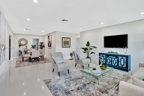 751 NW 39th Street Oakland Park FL 33309