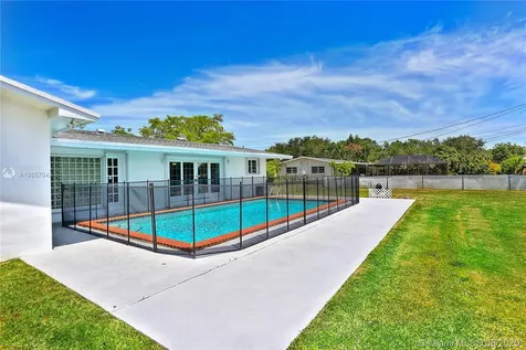 15025 SW 82nd Avenue Palmetto Bay FL 33158