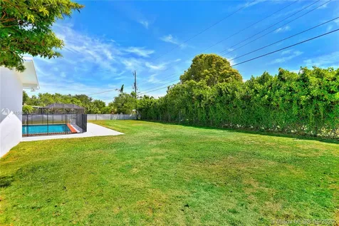 15025 SW 82nd Avenue Palmetto Bay FL 33158