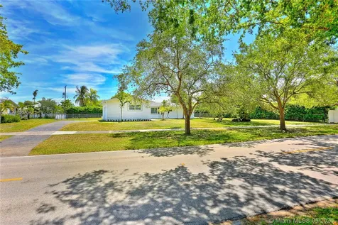 15025 SW 82nd Avenue Palmetto Bay FL 33158