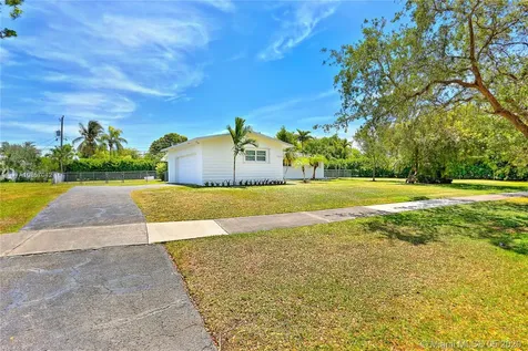 15025 SW 82nd Avenue Palmetto Bay FL 33158