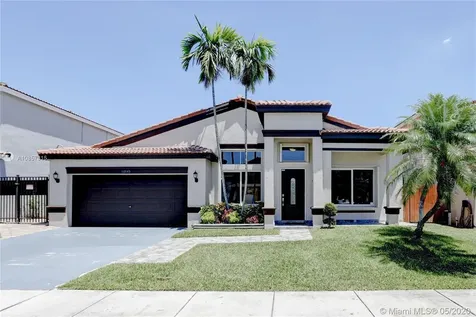 10745 SW 17th Place Davie FL 33324