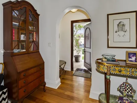 107 Sarto Avenue Coral Gables FL 33134