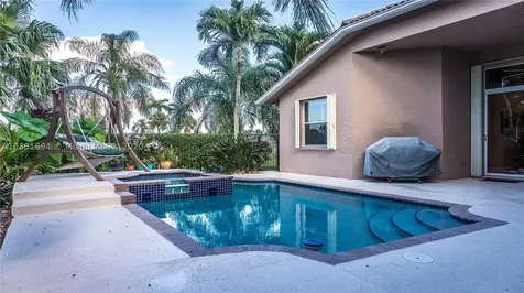 2546 Jardin Drive Weston FL 33327