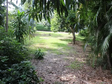 3585 Palmetto Avenue Miami FL 33133
