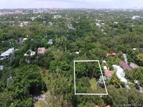 3585 Palmetto Avenue Miami FL 33133