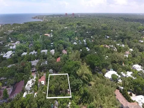 3585 Palmetto Avenue Miami FL 33133