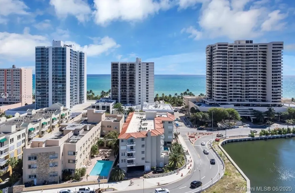 2600 Collins Avenue Miami Beach FL 33140