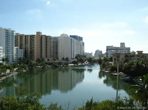 2600 Collins Avenue Miami Beach FL 33140