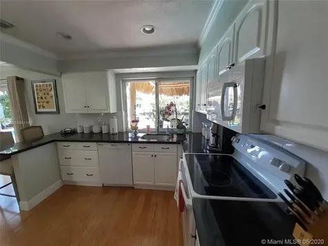 220 SE 9th Street Pompano Beach FL 33060