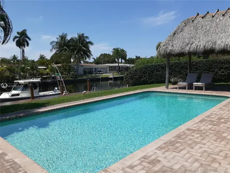 220 SE 9th Street Pompano Beach FL 33060