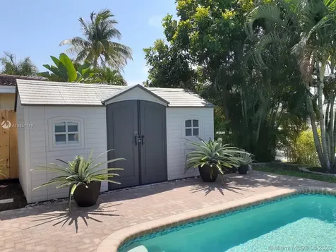 220 SE 9th Street Pompano Beach FL 33060