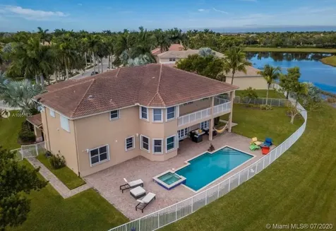 1069 Nautica Drive Weston FL 33327
