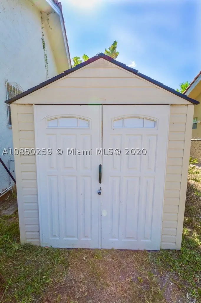 9035 NE 2nd Avenue Miami Shores FL 33138