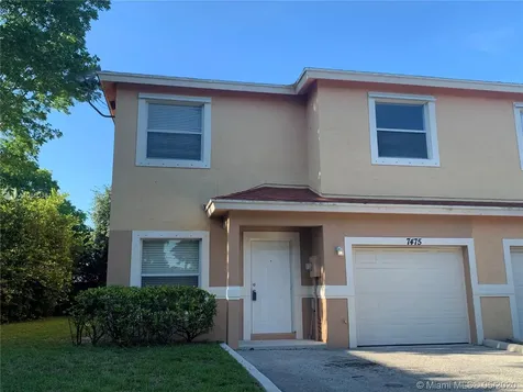 7475 Tam Oshanter Boulevard North Lauderdale FL 33068
