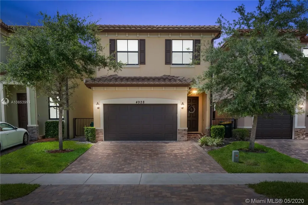 4928 NW 57th Court Tamarac FL 33319