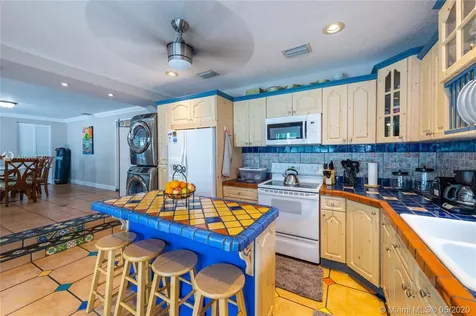 11515 NE 6th Avenue Biscayne Park FL 33161