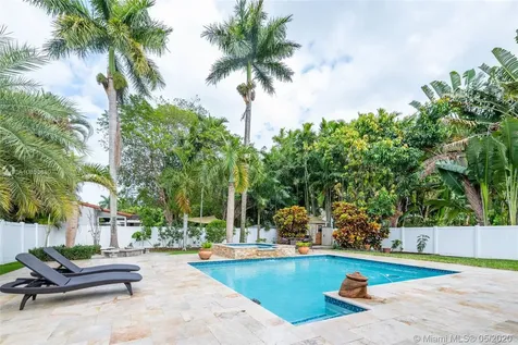 11515 NE 6th Avenue Biscayne Park FL 33161