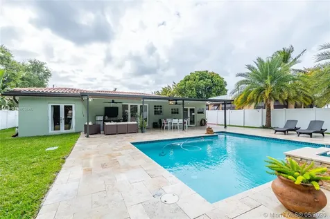11515 NE 6th Avenue Biscayne Park FL 33161