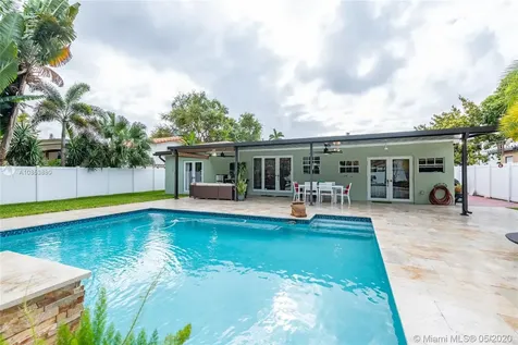 11515 NE 6th Avenue Biscayne Park FL 33161