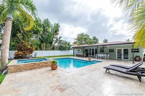 11515 NE 6th Avenue Biscayne Park FL 33161
