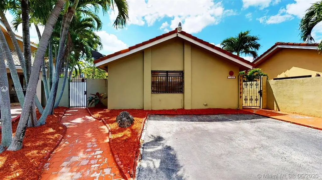 11304 SW 24th Terrace Miami FL 33165
