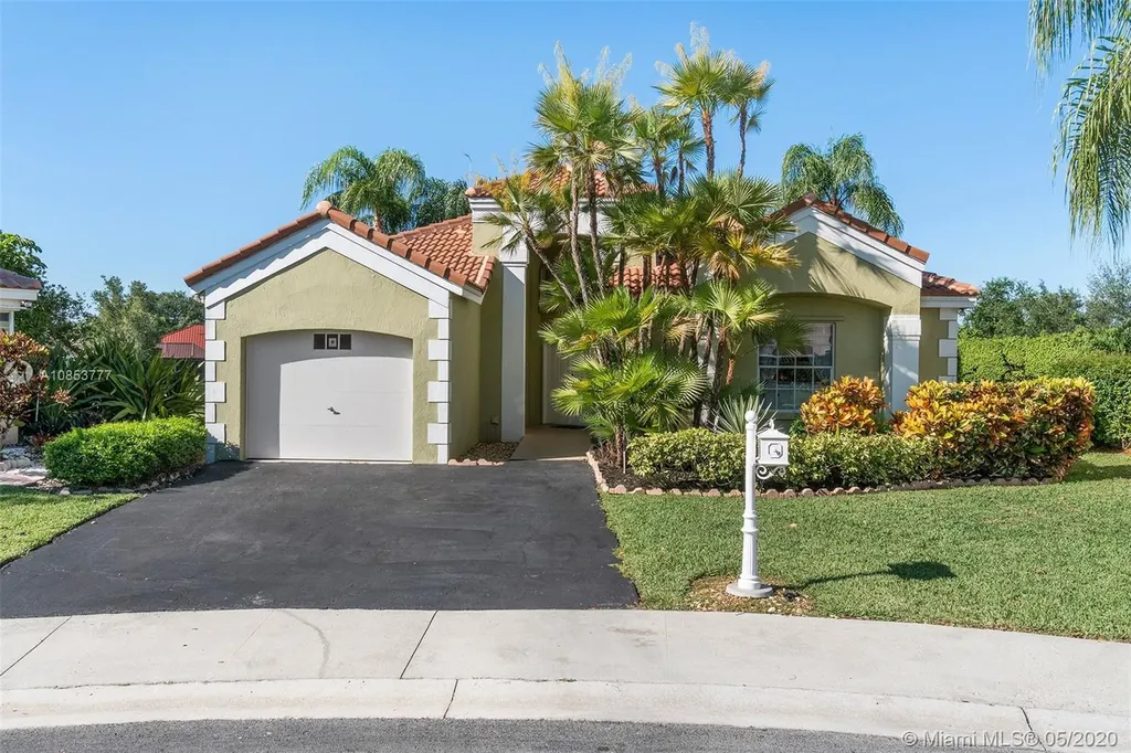 643 Bedford Avenue Weston FL 33326