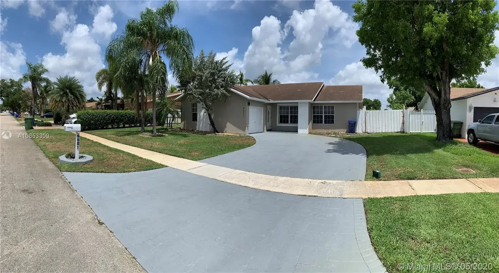 8521 NW 3rd Street Pembroke Pines FL 33024