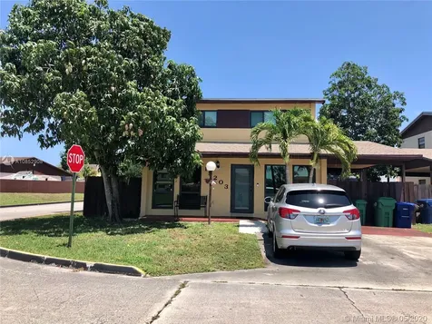 19203 NW 53rd Circle Place Miami Gardens FL 33055