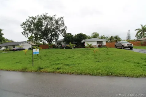 1412 NW 20th Street Homestead FL 33030