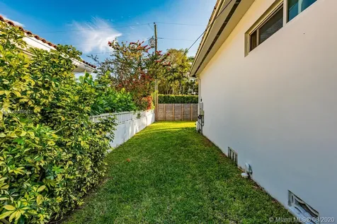 960 NE 97 Street Miami Shores FL 33138
