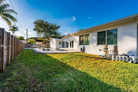 960 NE 97 Street Miami Shores FL 33138