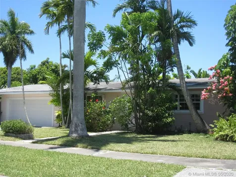 9321 SW 181st Terrace Palmetto Bay FL 33157