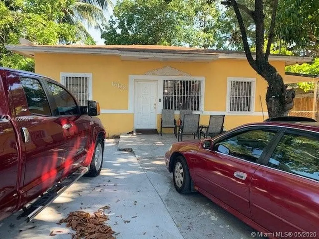 1600 NW 33rd Street Miami FL 33142