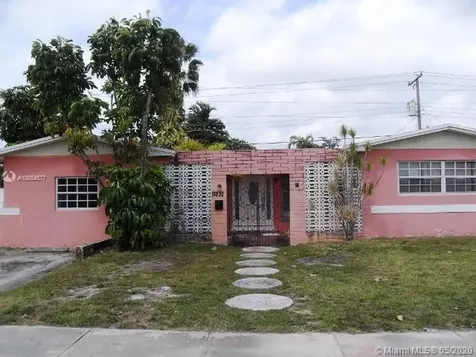 9831 SW 16th Terrace Miami FL 33165