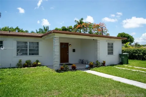 1420 NE 10th Street Homestead FL 33033