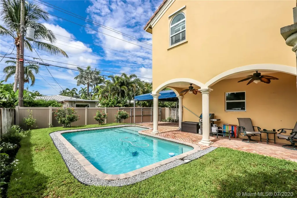 1250 Adams Street Hollywood FL 33019