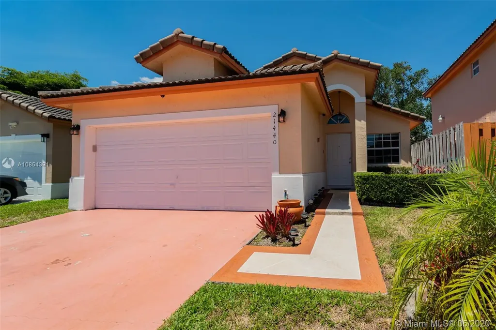 21440 SW 88th Avenue Cutler Bay FL 33189
