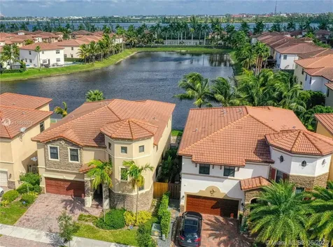 9885 NW 87th Terrace Doral FL 33178