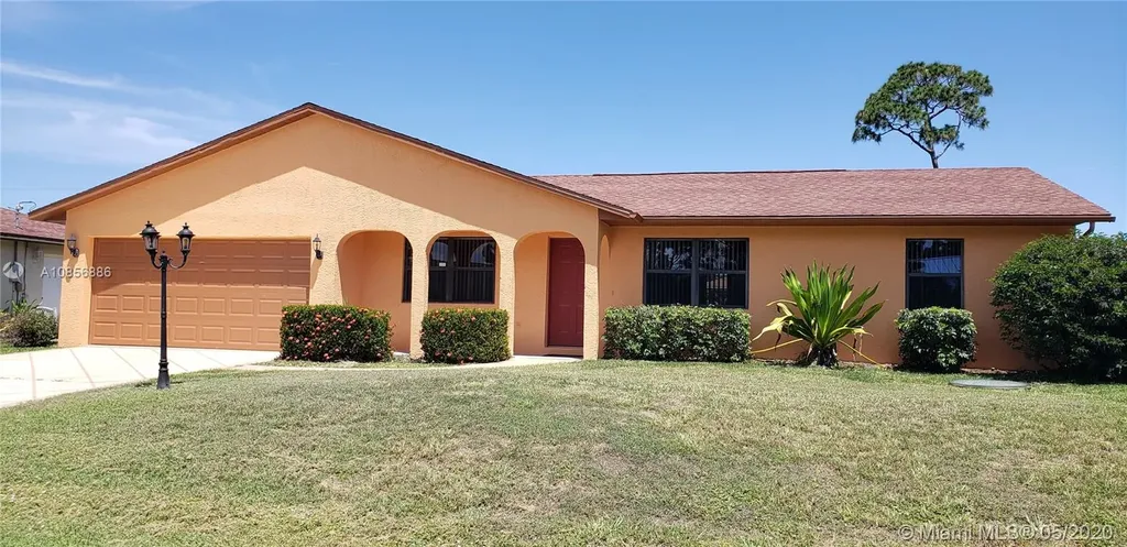 457 SE Walters Terrace Port St. Lucie FL 34983