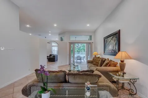 1638 Eagle Bend Weston FL 33327