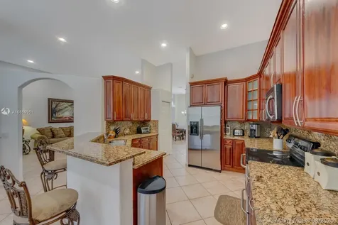 1638 Eagle Bend Weston FL 33327
